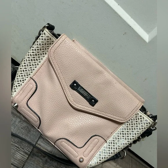 Jessica Simpson Pink, silver, Ivory & Black Crossbody Bag purse - Picture 3 of 8